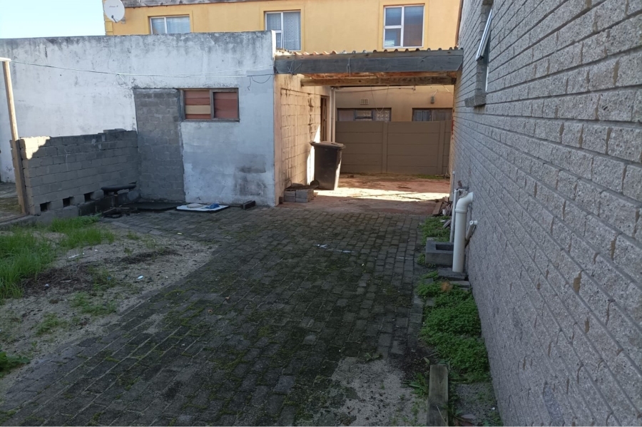 4 Bedroom Property for Sale in Strandfontein Western Cape